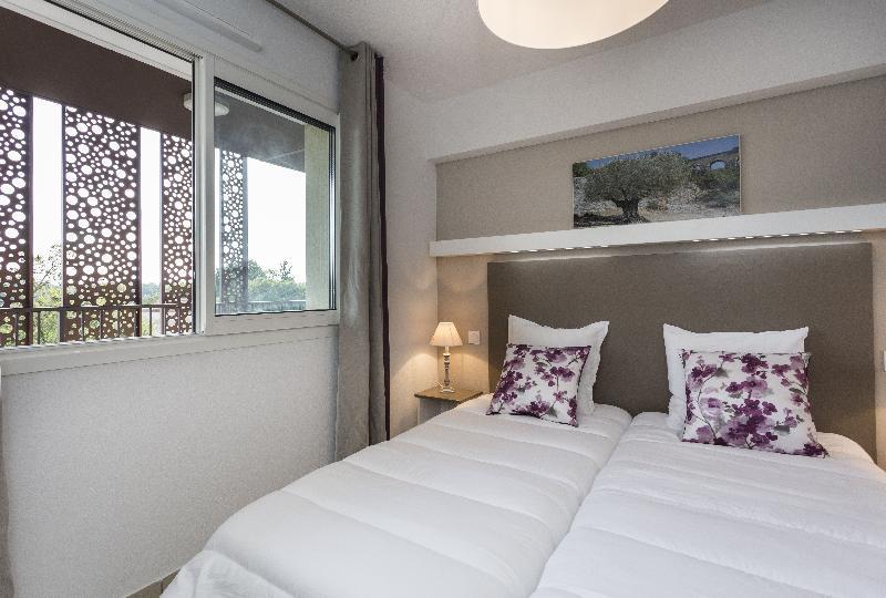 ريمولين Residhotel Residence Pont Du Gard المظهر الخارجي الصورة