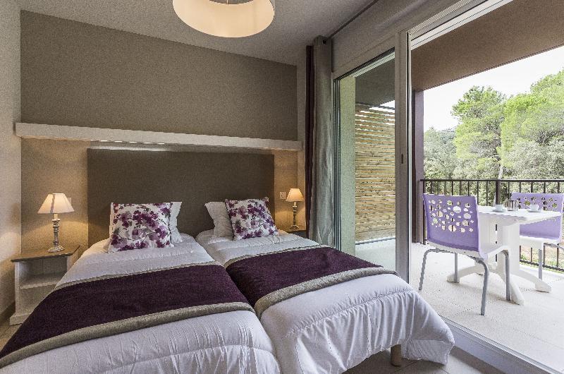 ريمولين Residhotel Residence Pont Du Gard المظهر الخارجي الصورة
