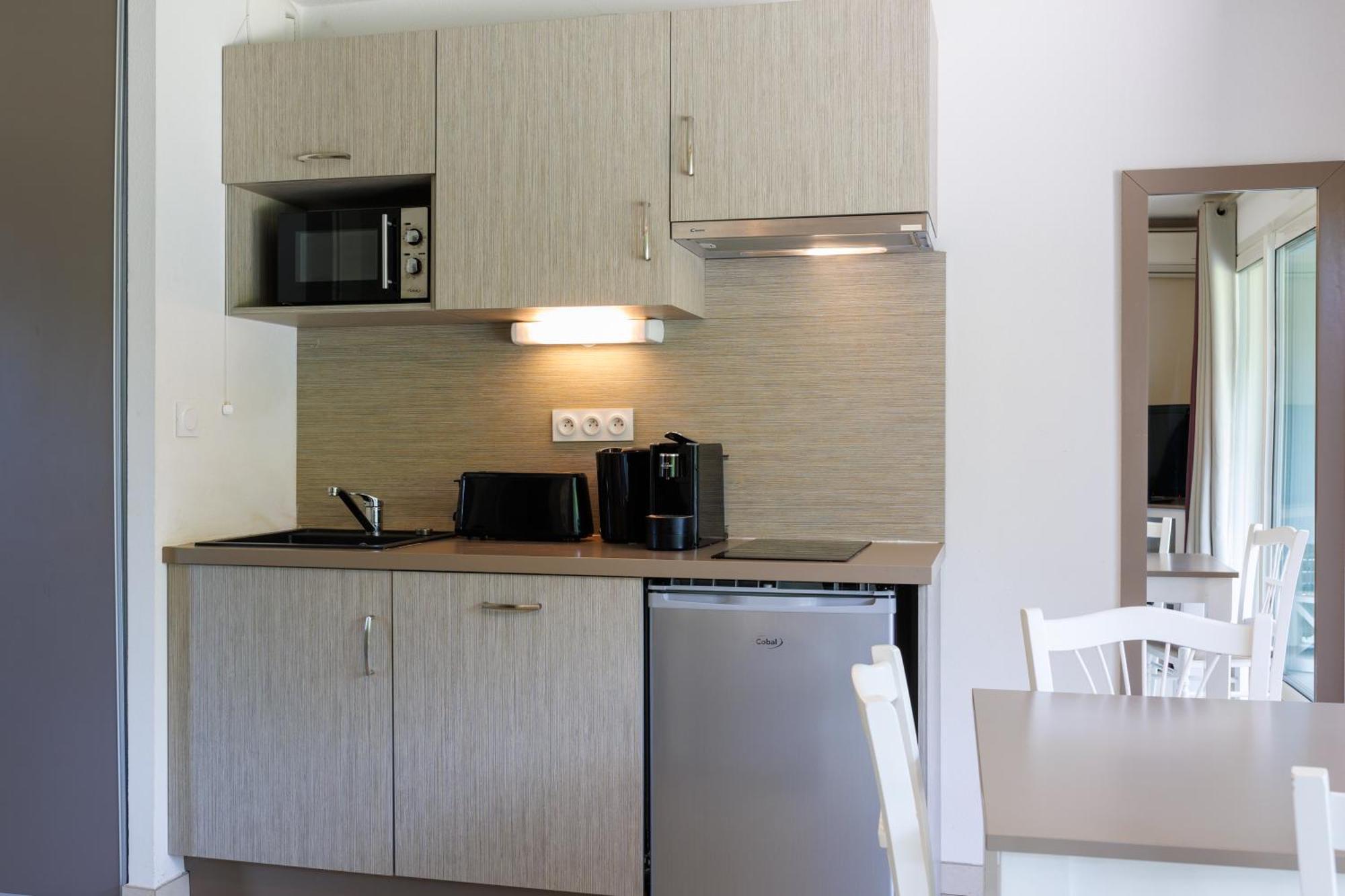 ريمولين Residhotel Residence Pont Du Gard المظهر الخارجي الصورة