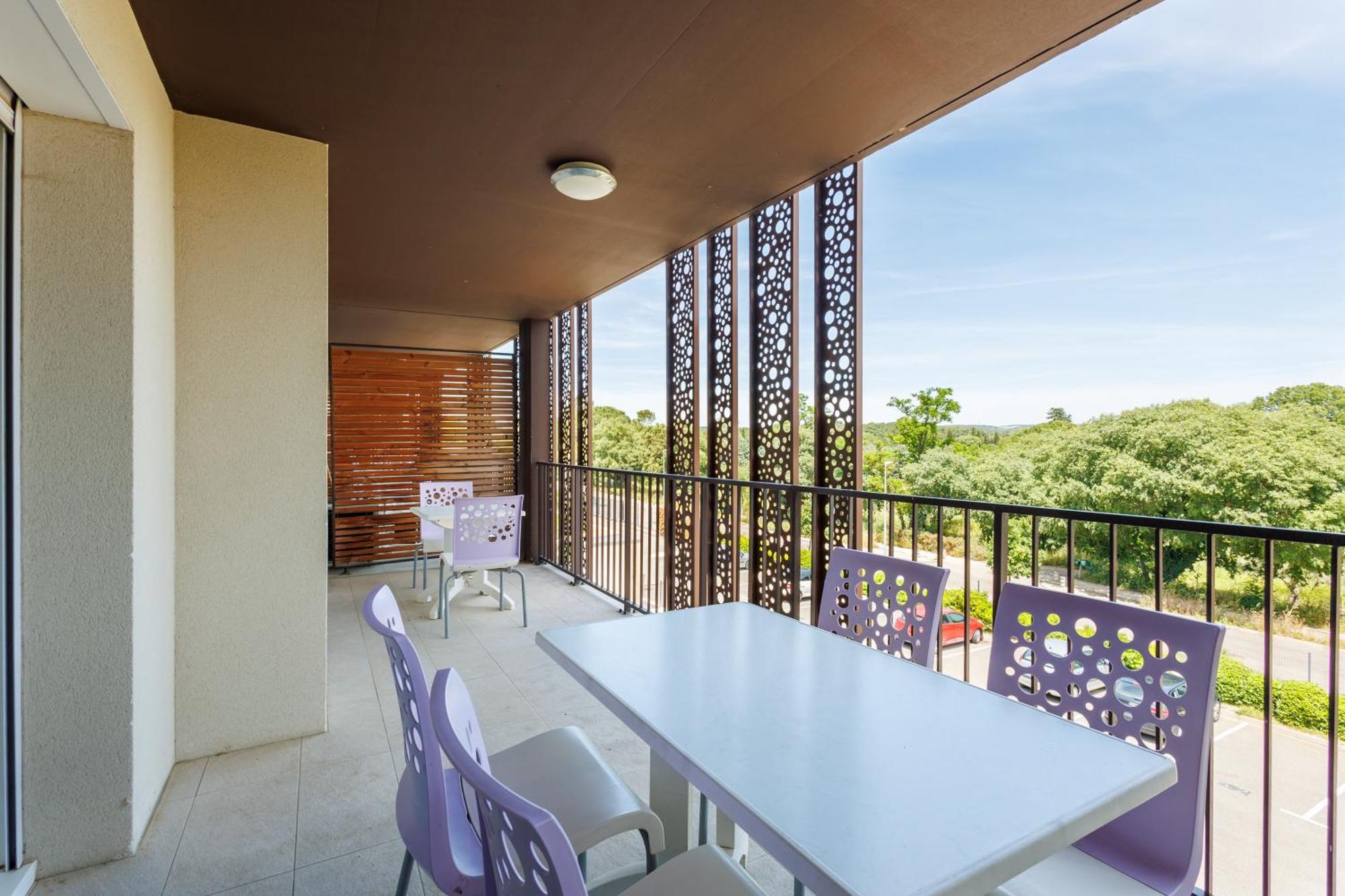 ريمولين Residhotel Residence Pont Du Gard المظهر الخارجي الصورة