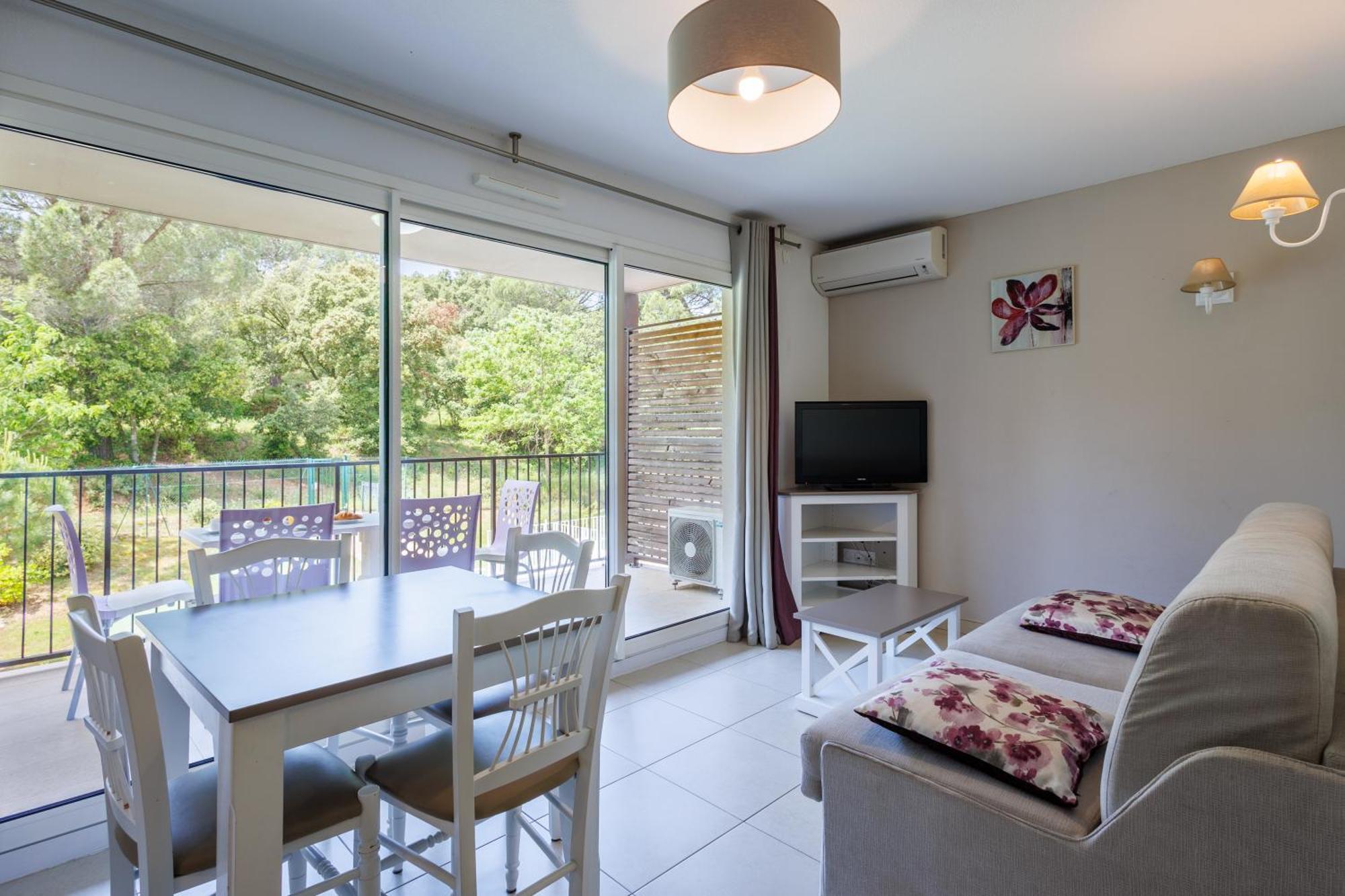 ريمولين Residhotel Residence Pont Du Gard المظهر الخارجي الصورة