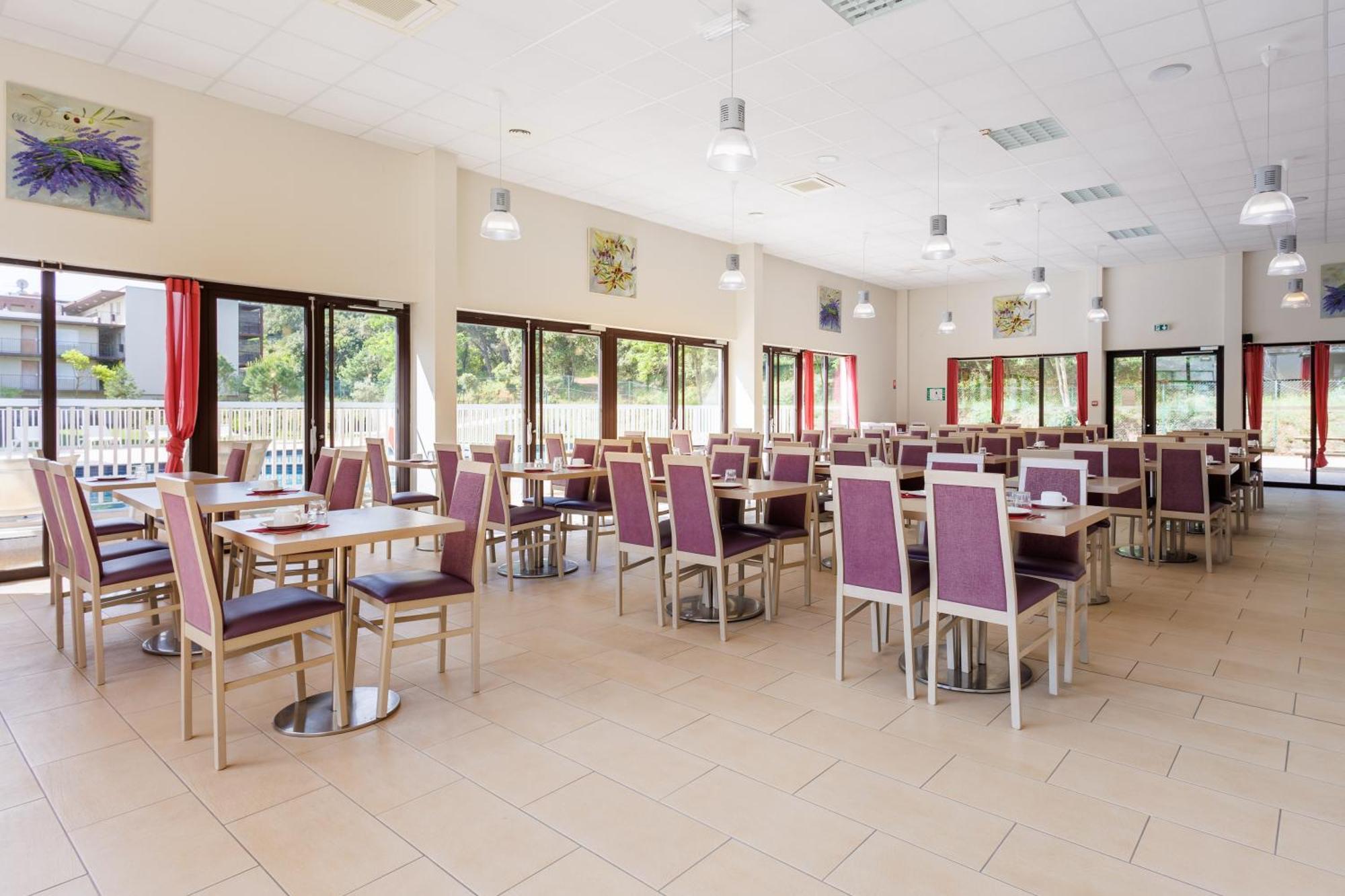ريمولين Residhotel Residence Pont Du Gard المظهر الخارجي الصورة