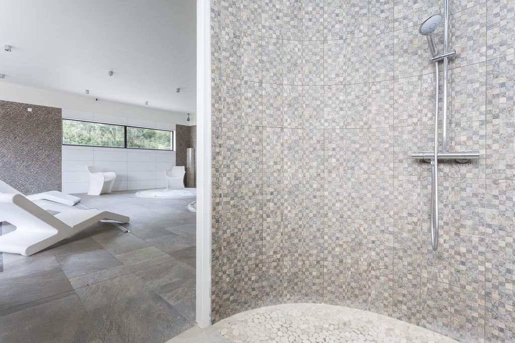 ريمولين Residhotel Residence Pont Du Gard المظهر الخارجي الصورة