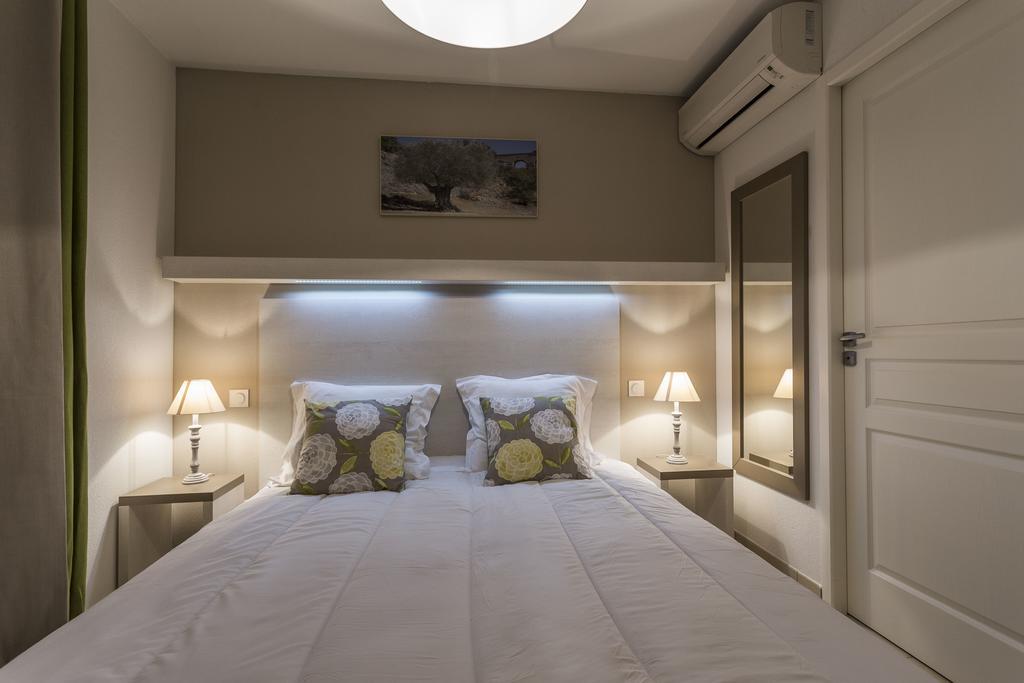 ريمولين Residhotel Residence Pont Du Gard المظهر الخارجي الصورة