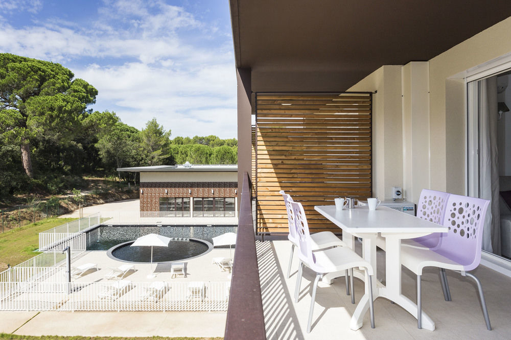ريمولين Residhotel Residence Pont Du Gard المظهر الخارجي الصورة